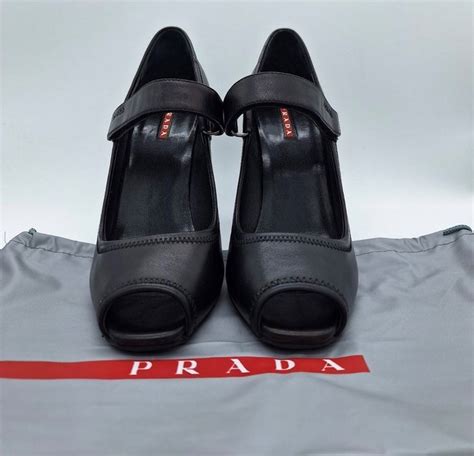 prada open toe footwear